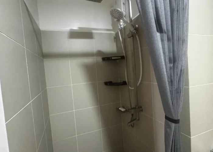 J And J Red Aparthotel 4*
