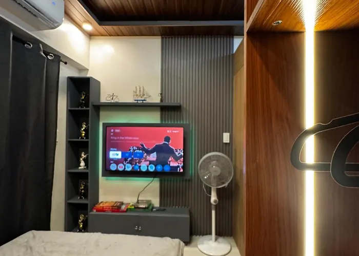 J And J Red Aparthotel 4*